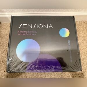 “New” Sensiona Beauty Box Waxing kit